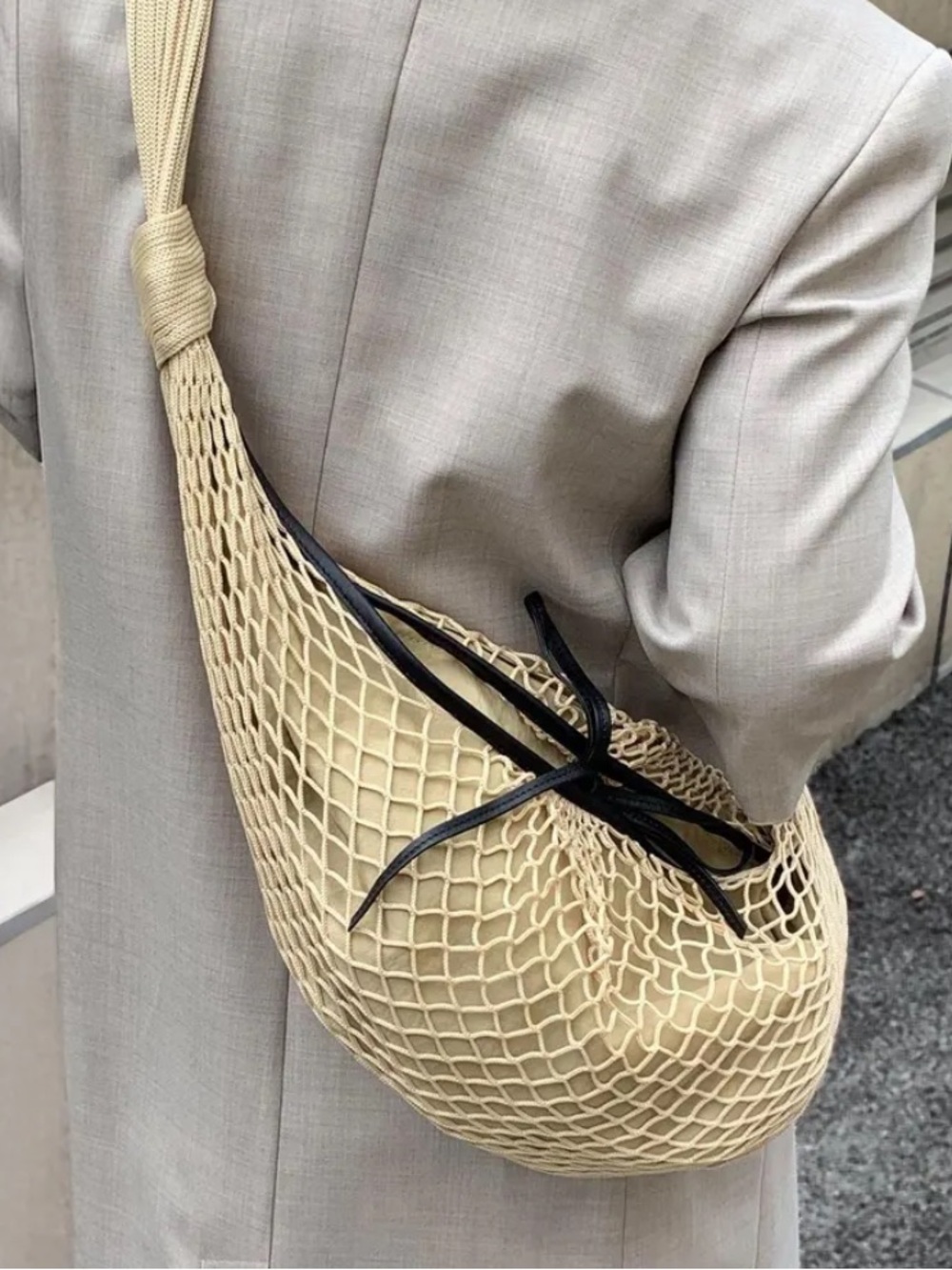 NWOT woven net croissant bag - Picture 4 of 5